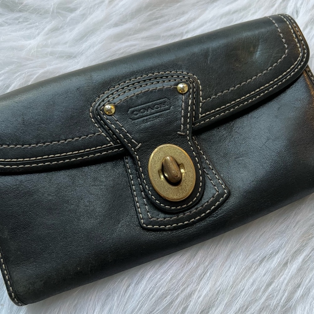 Coach | Black Hot Pink Interior Turn Lock Continental Wallet